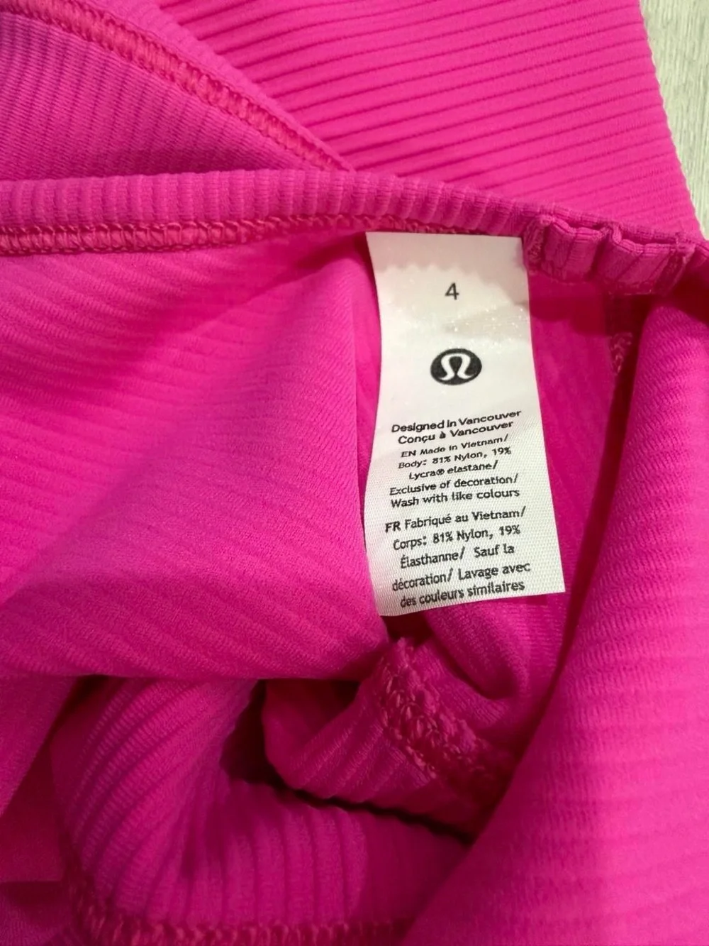 lululemon Power Pivot Ribbed Crop Tank Top in Pow Pink  — Size 4.